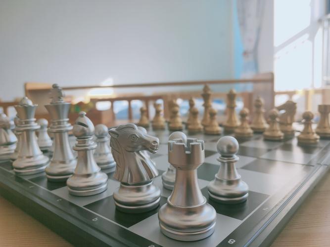 Người nuôi tôm dễ chịu thiệt nếu không cảnh giác.